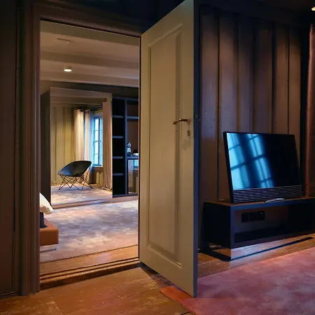 Tollboden & Restaurant 4* Крагерё