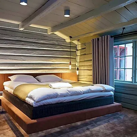 Tollboden & Restaurant فندق Kragerø