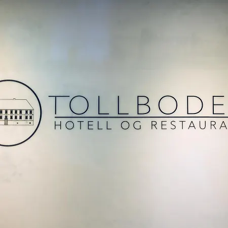 Tollboden & Restaurant فندق Kragerø